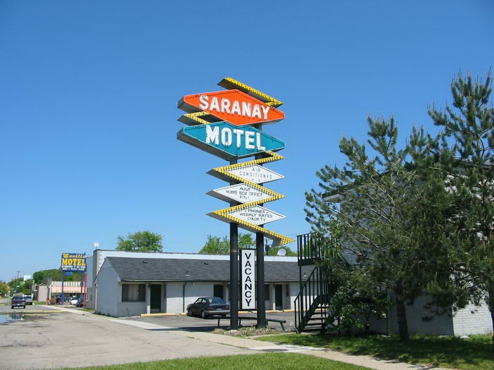 Saranay Motel - 2002 Photo